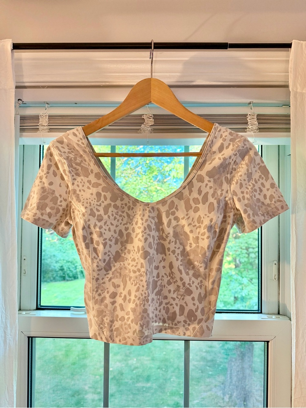 Lululemon Cream Taupe Leopard Scoop Crop Top